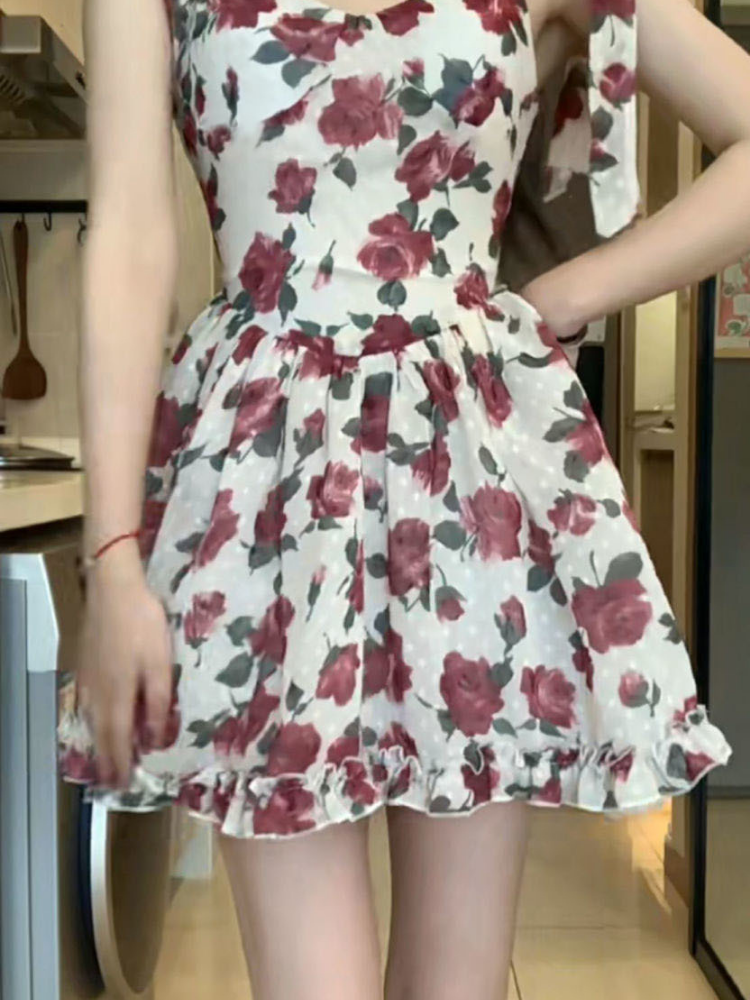 New Romantic Slimming Rose Print Sundress